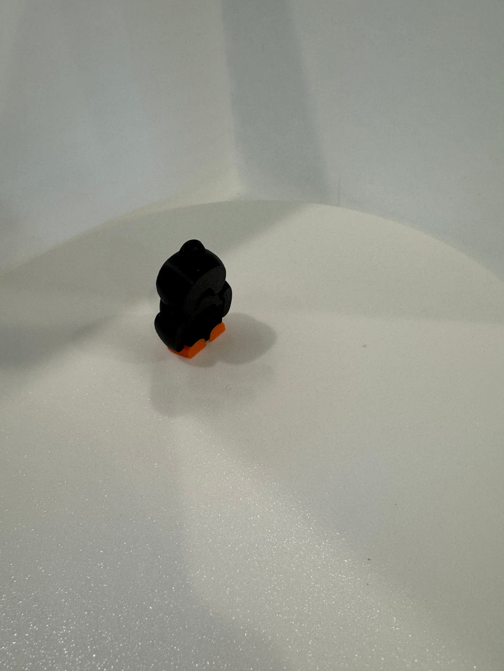 Penguin Articulated Figure Keychain – Cute Flexi Companion | Fidget Toy | 3D Printed Keychain Accessory