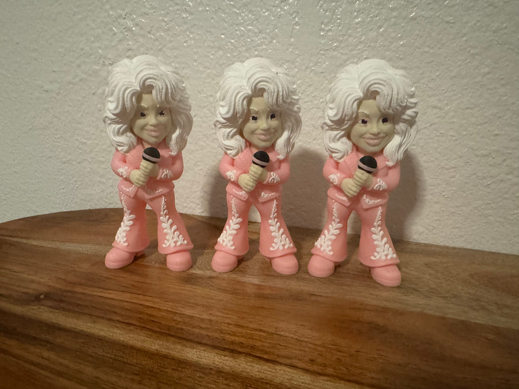 Dolly Parton-Inspired Flexi Figure | 3D Printed Country Music Collectible