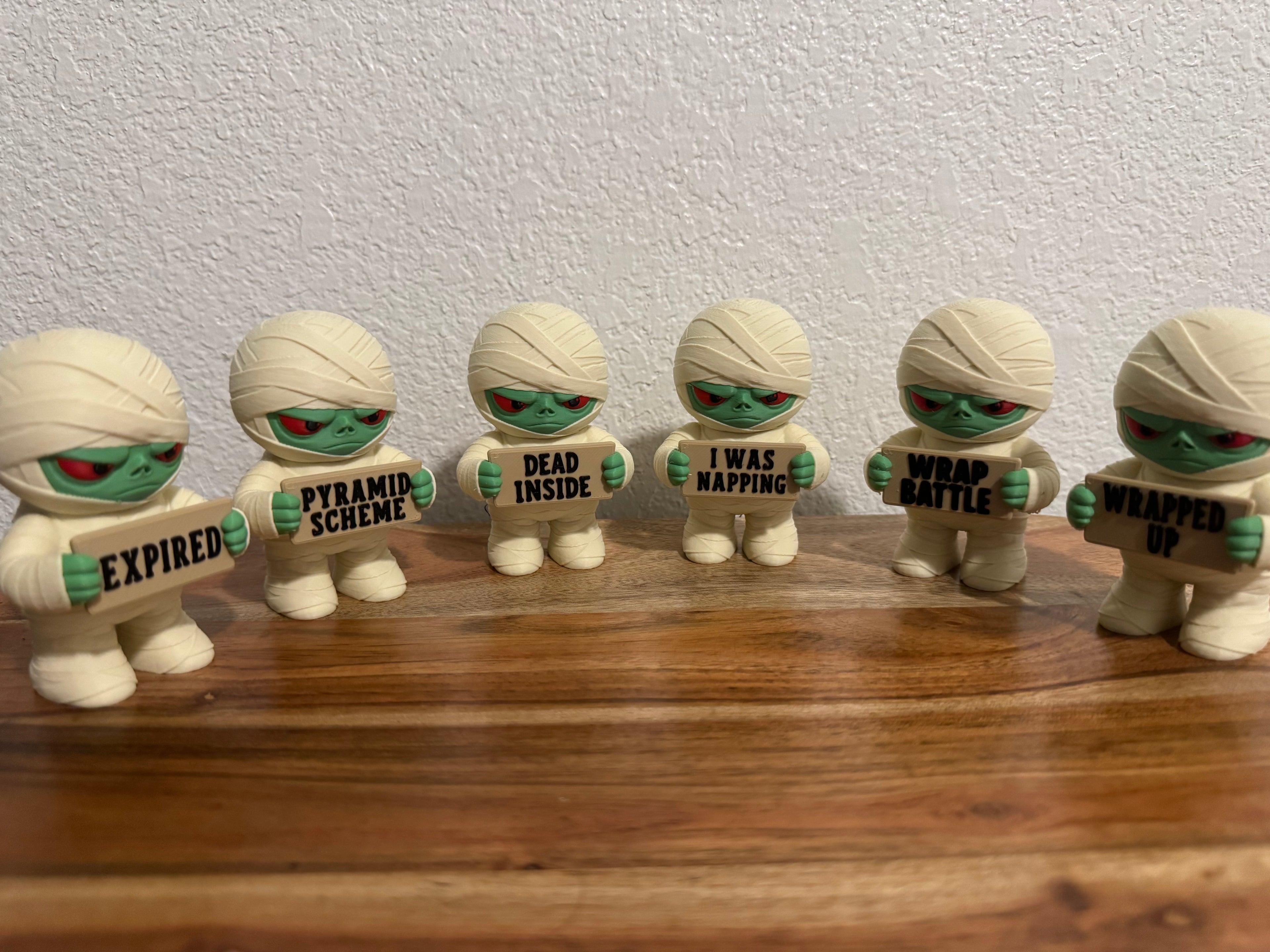 Mummy Holidays with Attitude | Funny 3D Printed Halloween Desk Buddy | Interchangeable Sign